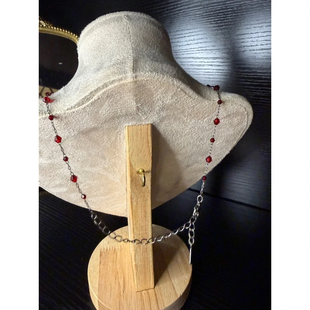 1928 Jewelry Red Beaded Lariat Necklace Gunmetal Tone Y-Drop Tassel Vintage